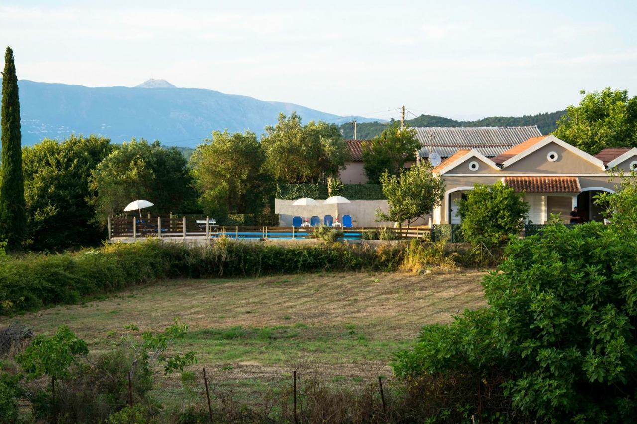 Villa Eros Vatos Bagian luar foto